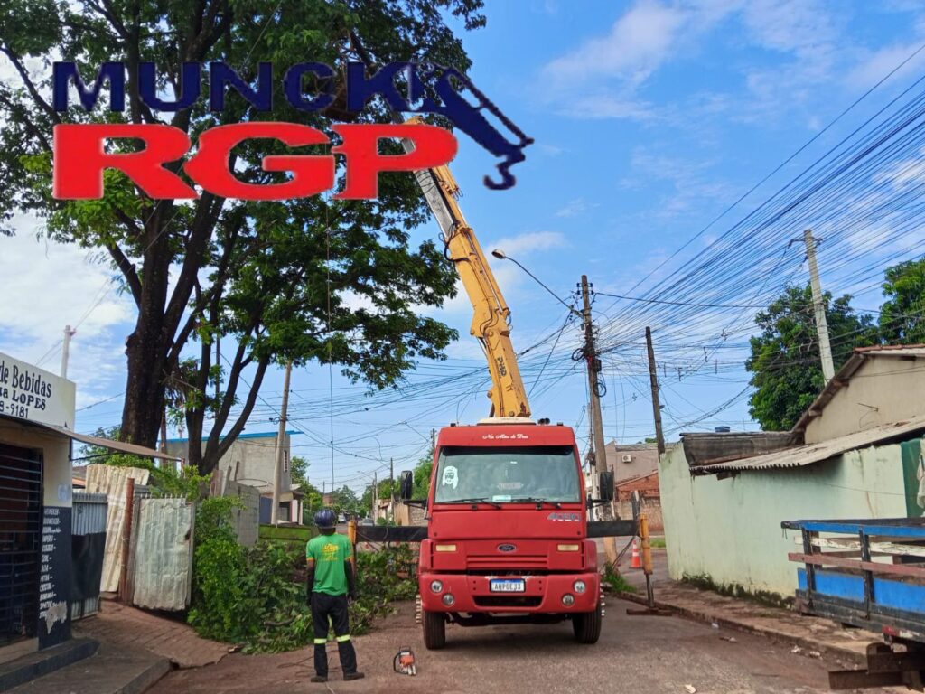 Munck em Ribeirão Preto com equipamentos modernos e operadores treinados